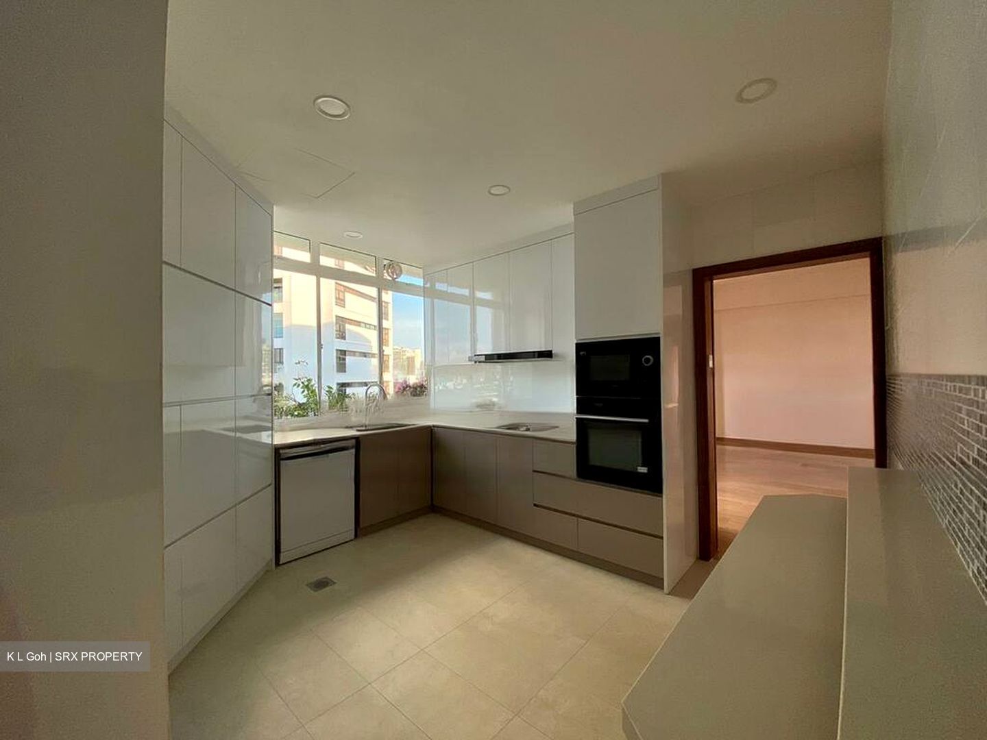 Honolulu Tower (D10), Apartment #448388651